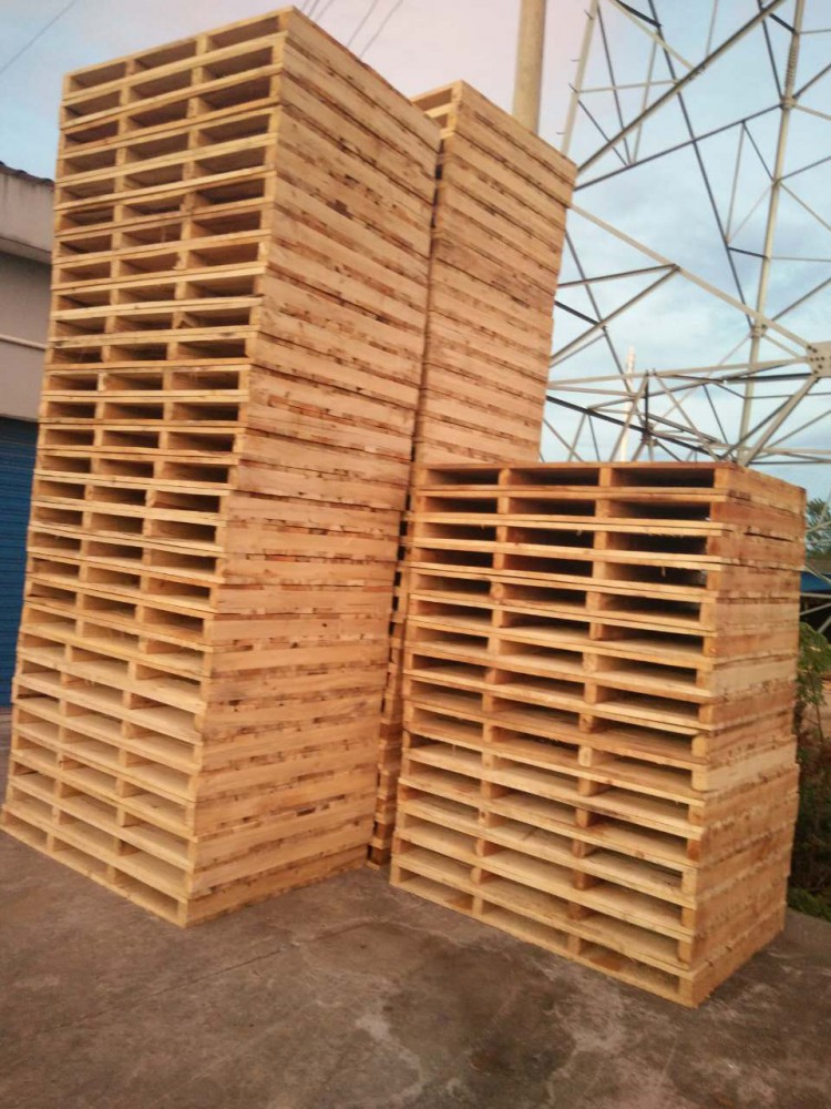 木托盤 從工業(yè)倉儲(chǔ)到家居藝術(shù)的華麗轉(zhuǎn)身